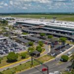 httpsresources.diariolibre.comimages20251229aila-habilita-area-para-estacionamiento-de-larga-duracion-60d74653-focus-0.07-0.32-400-300