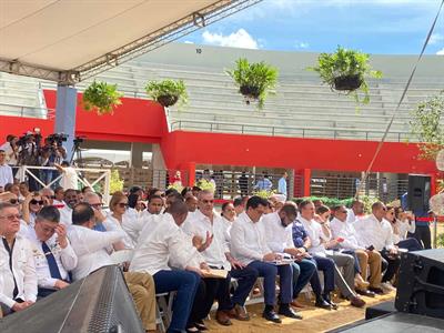 httpsresources.diariolibre.comimages20260116luis-abinader-inaugura-plaza-de-toros-el-seibo-con-430-millones-7b439a5d-focus-0-0-400-300