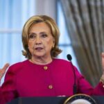 EPSTEIN: Hillary Clinton: Aprende a Lidiar con Jeffrey Epstein httpsresources.diariolibre.comimages20230927hillary-clinton-focus-0-0-400-300