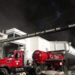 httpsresources.diariolibre.comimages20260212bomberos-del-dn-apoyan-incendio-en-fabrica-de-haina-5225c84e-focus-0-0-400-300