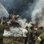 Tragedia en la Amazonía: Accidente de Avión Militar Deja... httpsresources.diariolibre.comimages2026032466-muertos-en-accidente-de-avion-militar-en-colombia-d77c5456-focus-0-0-400-300-1