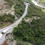 San José de Ocoa en Alerta: el Colapso que Paraliza una... httpsresources.diariolibre.comimages20260420socavon-en-ocoa-genera-perdidas-a-transportistas-y-temor-dd75eb18-focus-0-0-400-300